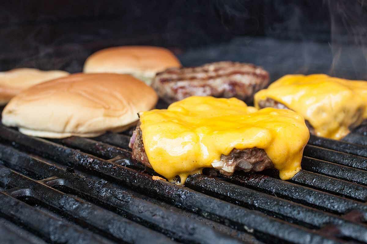 how-long-to-grill-burgers-at-450