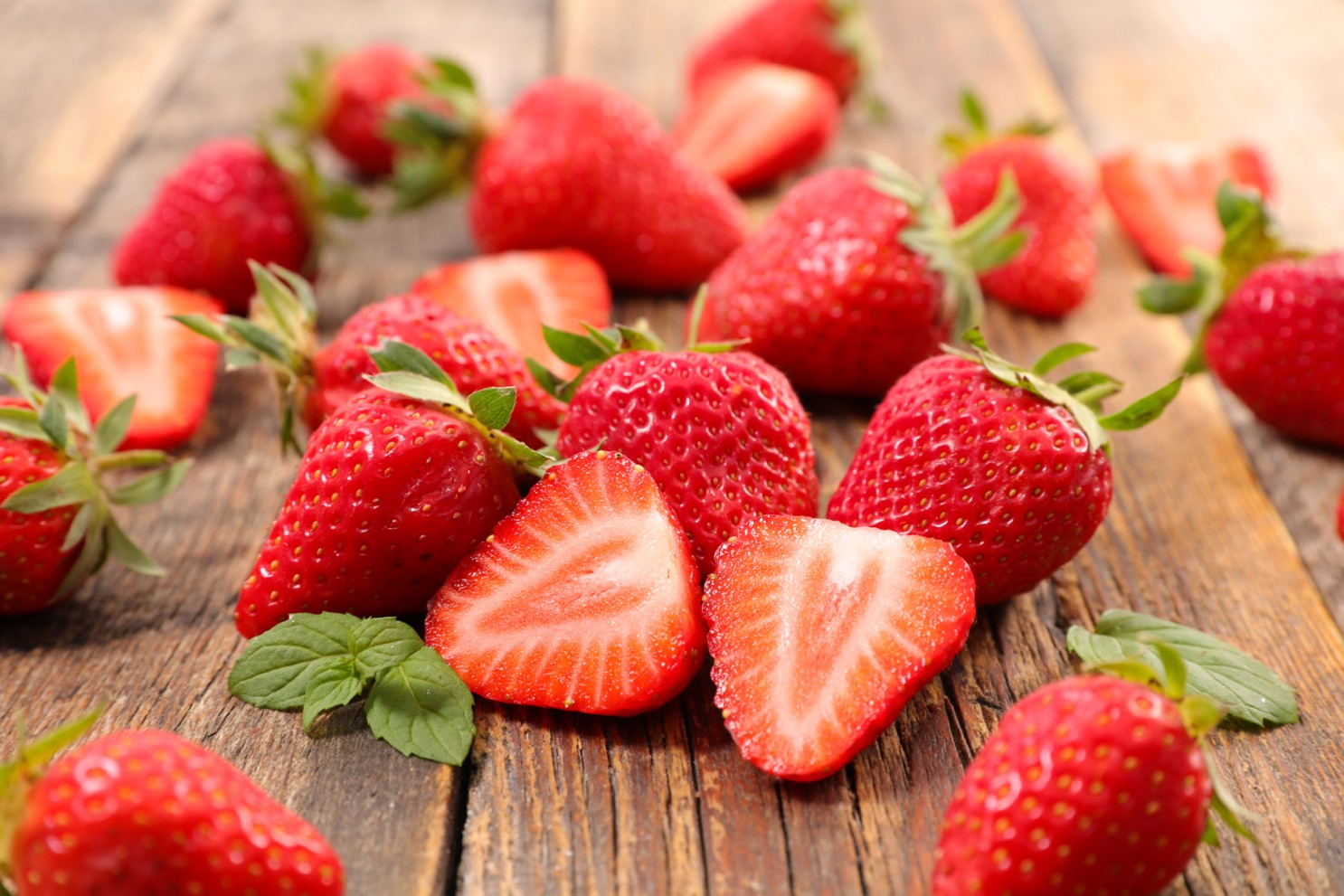 Are Strawberries Acidic? (Quick Facts) - The Trellis