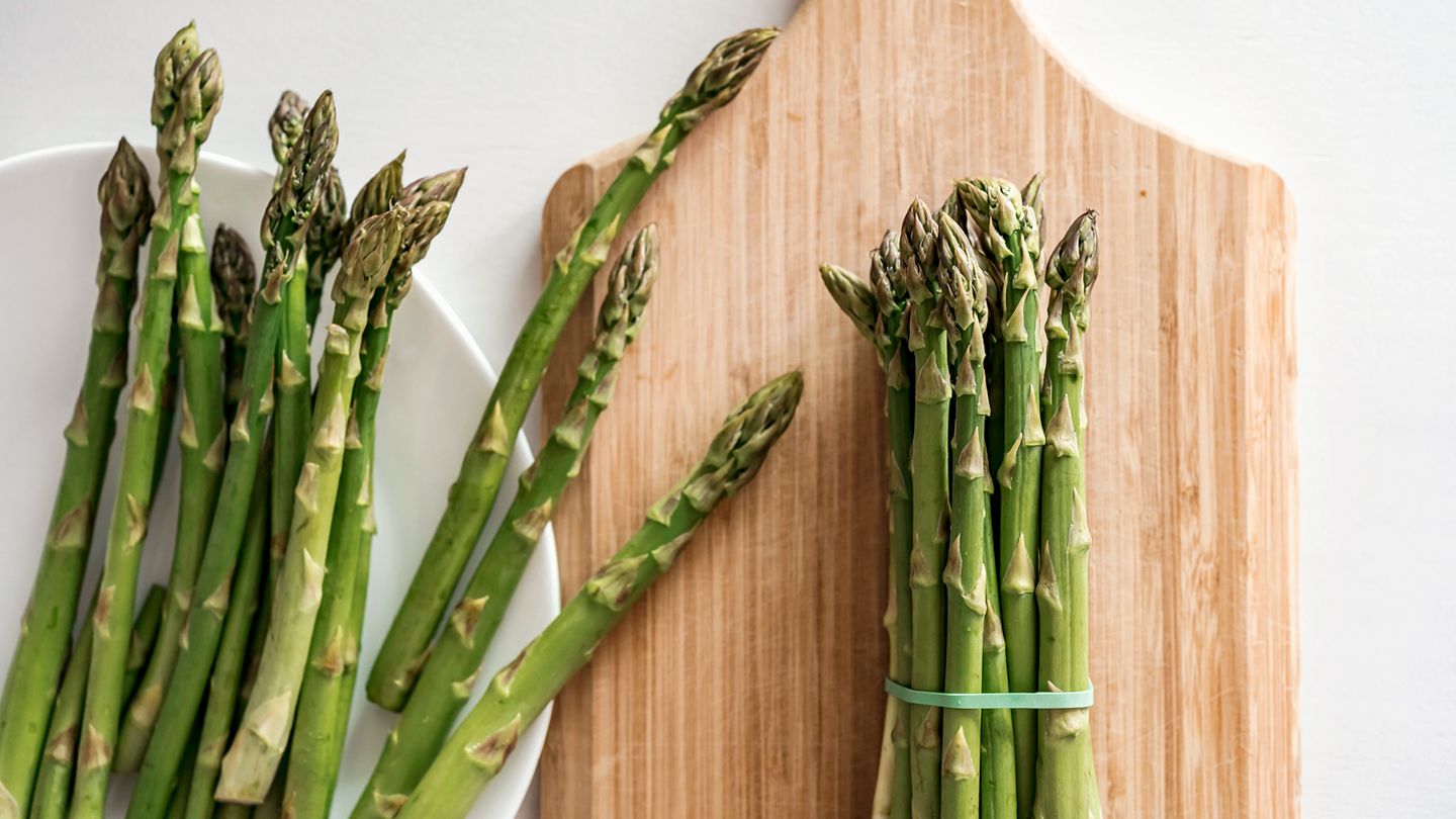 can-you-eat-asparagus-raw