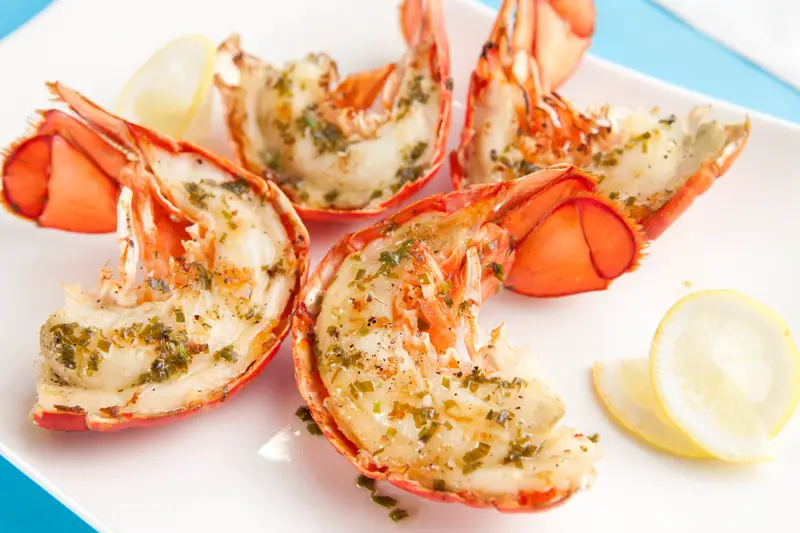what-does-lobster-taste-like