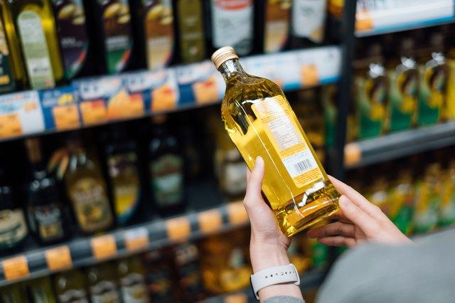 Peanut oil and canola oil nutrition
