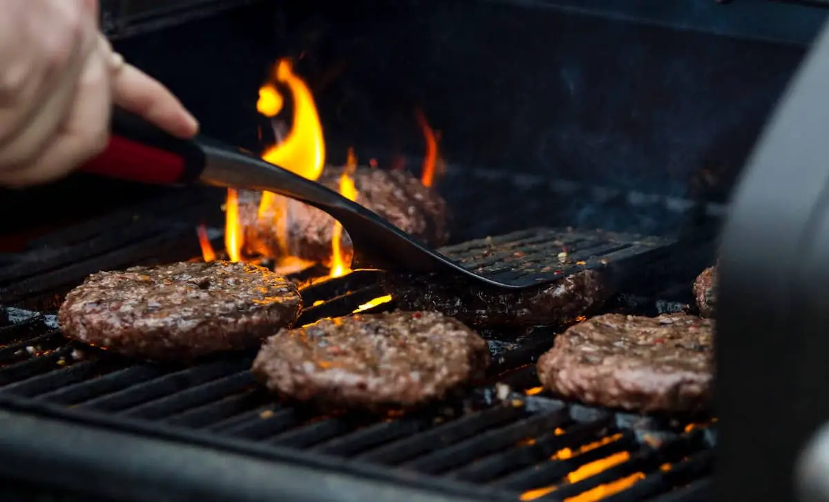 GRILL TEMPERATURE FOR BURGERS