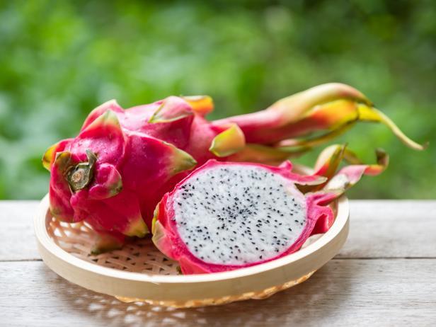 What Does Dragon Fruit Taste Like?
