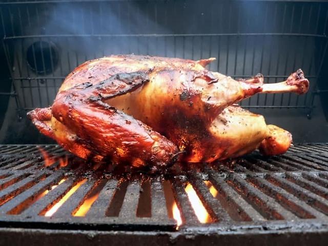 4 Tips to Smoking the Entire Turkey 4 Tips to Smoking the Entire Turkey