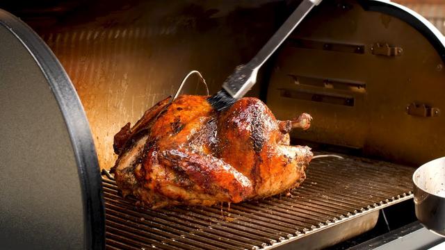Preparing the Turkey for the Smoker Preparing the Turkey for the Smoker