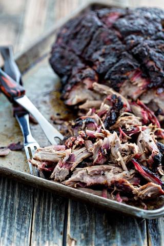 TOP TIPS TO ACHIEVE THE JUICIEST PORK SHOULDER TOP TIPS TO ACHIEVE THE JUICIEST PORK SHOULDER
