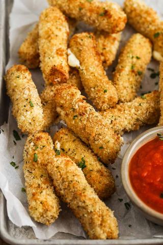 AIR FRYER FROZEN MOZZARELLA STICKS