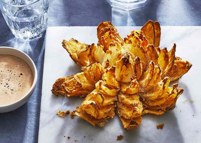 AIR FRYER BLOOMING ONION RECIPE
