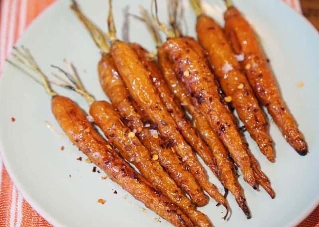 How to Store & Reheat Glazed Carrots How to Store & Reheat Glazed Carrots