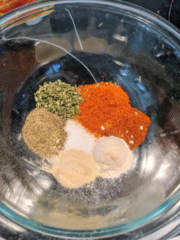 How to Make Homemade Chicken Rub How to Make Homemade Chicken Rub
