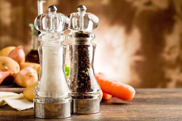 What Kind of Salt and Pepper Should I Use? What Kind of Salt and Pepper Should I Use?