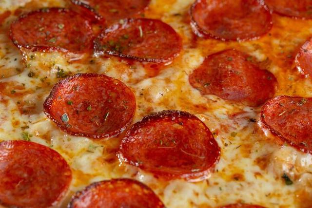 6. Pork, Beef, and Spices: Understanding the Composition of Pepperoni 6. Pork, Beef, and Spices: Understanding the Composition of Pepperoni