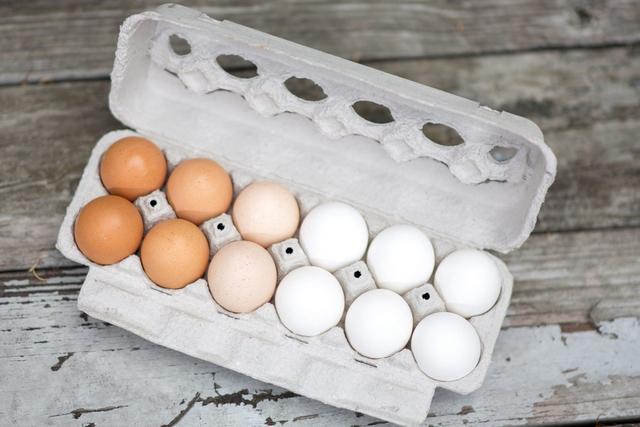 6. From Eggs to Cookies: Everyday Items Sold in Dozens